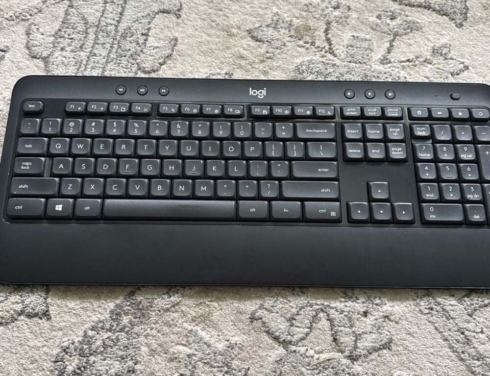 Logitech K540 Wireless Keyboard **Works/Tested**